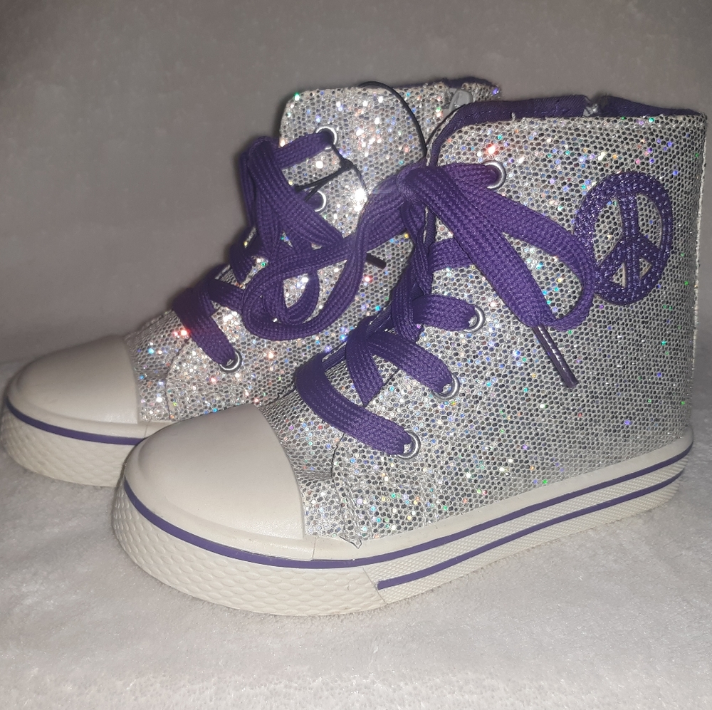 NWOT No Brand Glitter Peace Sign High Tops